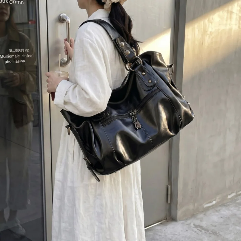 Luxury Shoulder Bag for Women 2026 New Casual Crossbody Bag Ladies Daily Commute Handbag Large Capacity Soft PU Leather Tote Bag