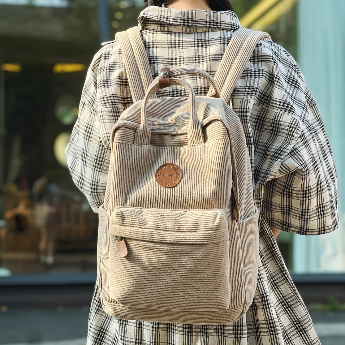 Corduroy School Bag for Middle School Students, Ins-Style College Backpack, New Autumn and Winter Solid Color Velvet Backpack for Girls, Suitable for Students Attending Classes, Shopping, and Hiking