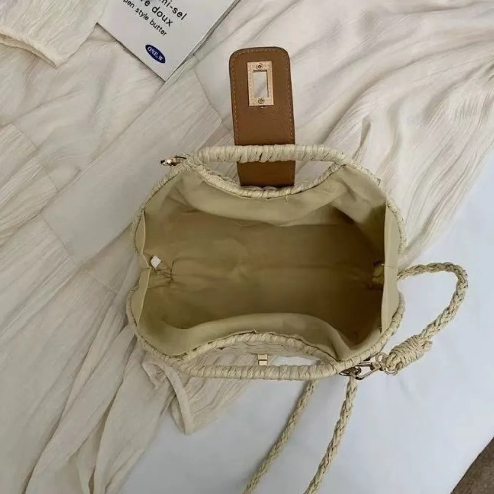 Elegant Straw Woven Shoulder Bag Solid Color Eco-Friendly Boho Crossbody Bag Metal Buckle All-match Wicker Rattan Handbag Beach