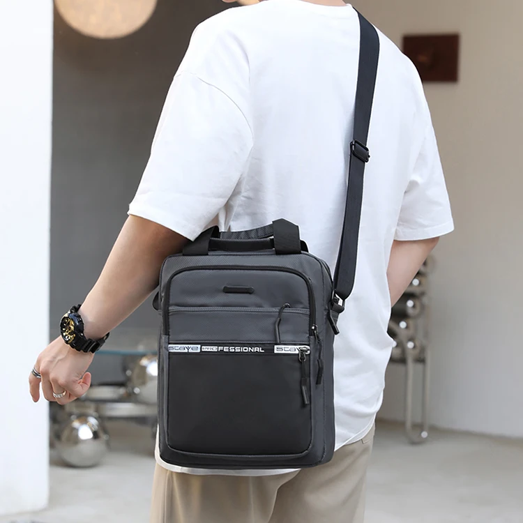Men's Crossbody Bag with Adjustable Shoulder Strap, Multifunctional Handbag for Daily Commuting, Casual Outdoor Bag