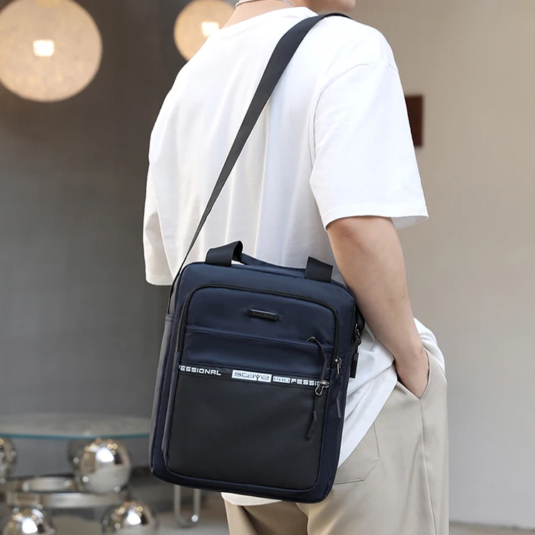 Men's Crossbody Bag with Adjustable Shoulder Strap, Multifunctional Handbag for Daily Commuting, Casual Outdoor Bag