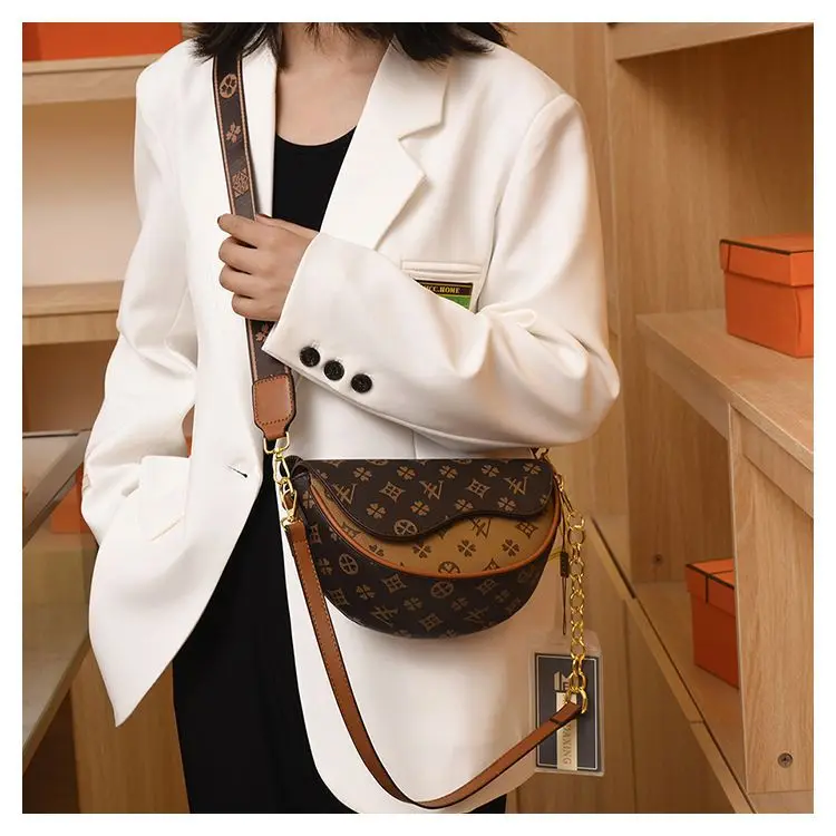 2025 Designer Luxury Women's Bag Crossbody Shoulder Purses Handbag Fashion Koean Japan Women Clutch Travel Tote Bag