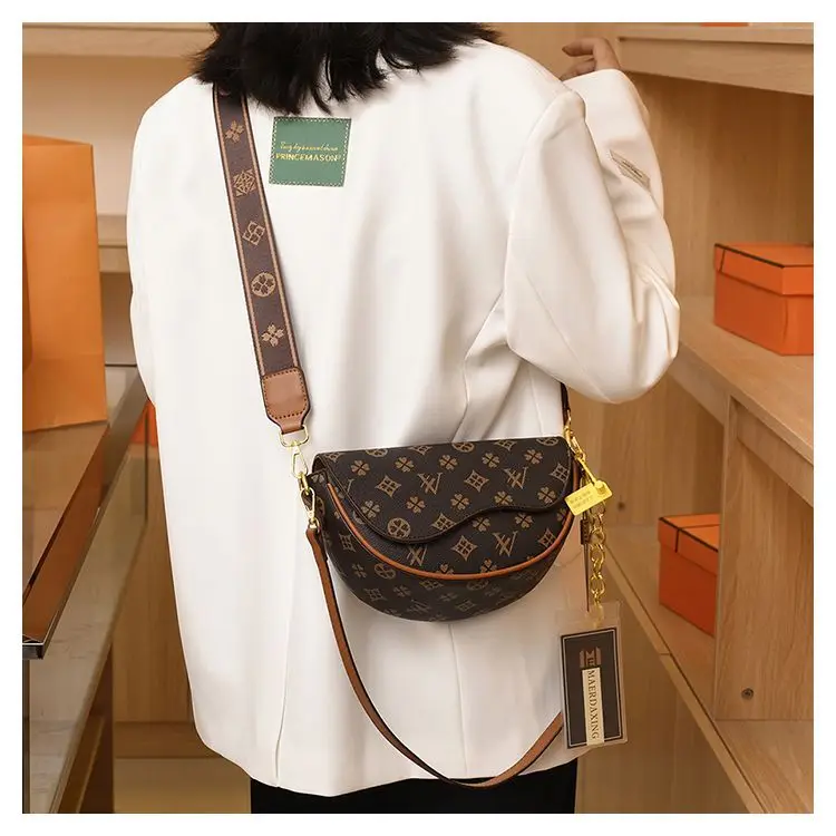 2025 Designer Luxury Women's Bag Crossbody Shoulder Purses Handbag Fashion Koean Japan Women Clutch Travel Tote Bag