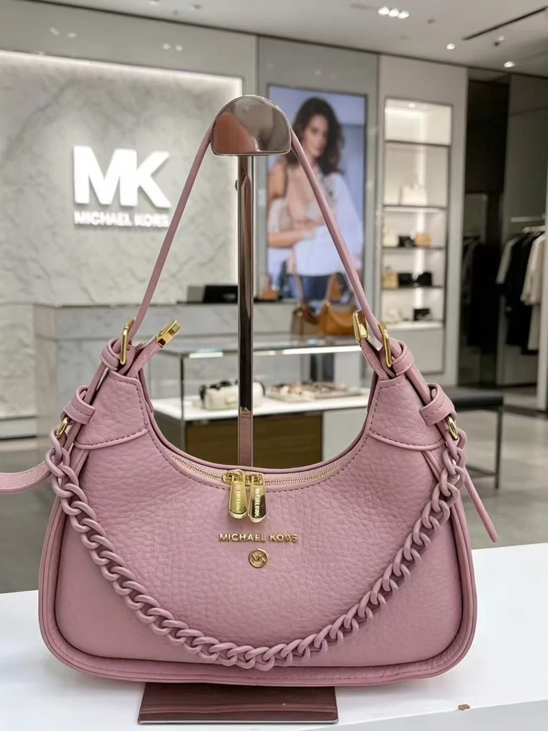 Michael Kors New Ladies' Fashionable Shoulder Bag, MK Business Casual Handbag, High-Quality Leather, Girls' Travel Bag