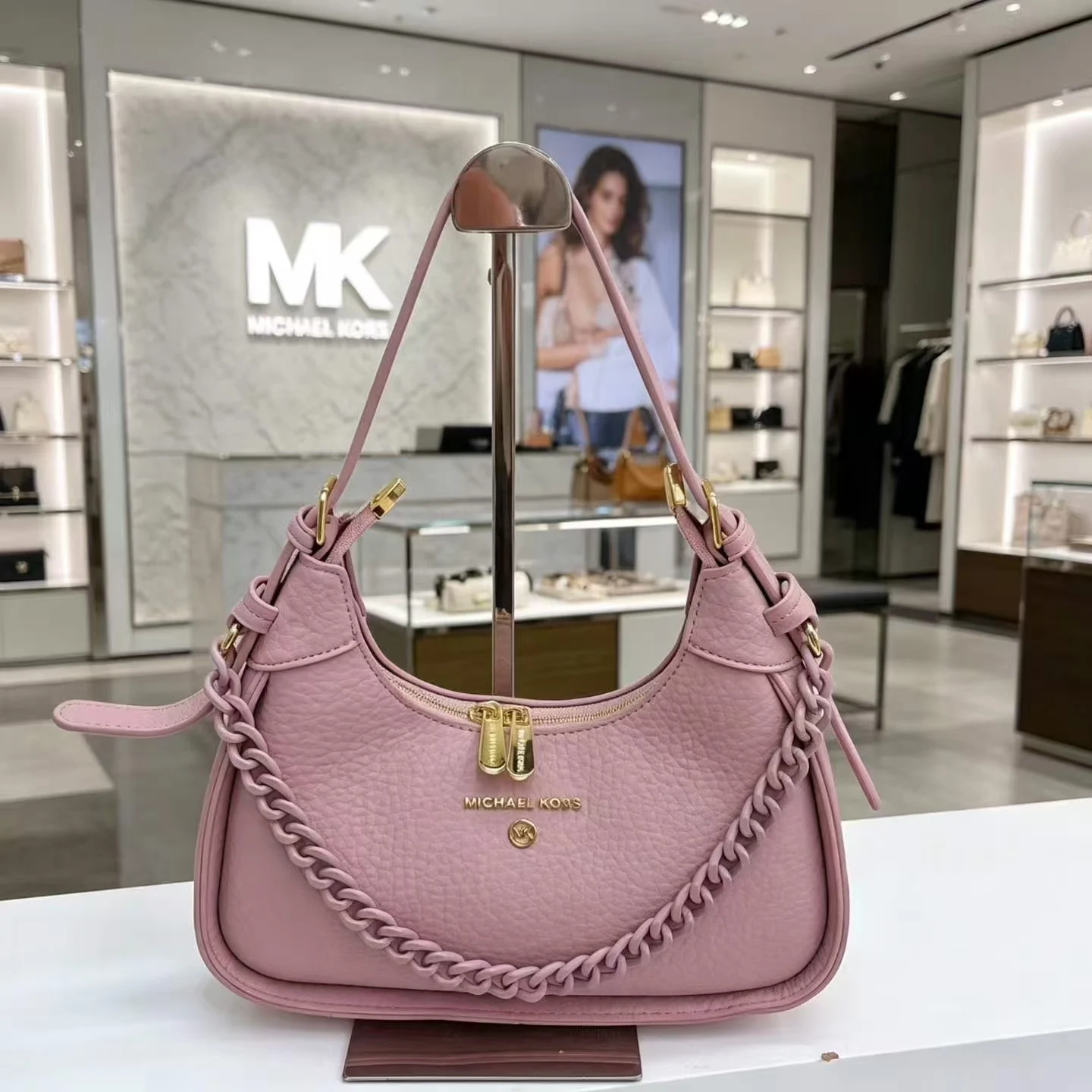 Michael Kors New Ladies' Fashionable Shoulder Bag, MK Business Casual Handbag, High-Quality Leather, Girls' Travel Bag