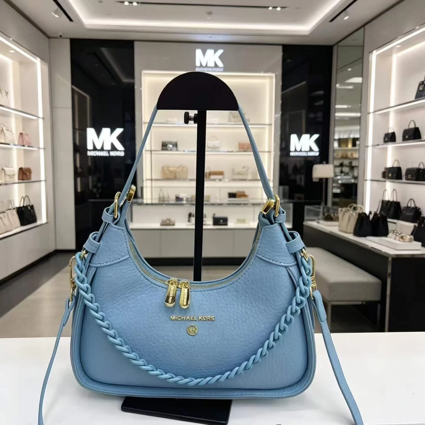 Michael Kors New Ladies' Fashionable Shoulder Bag, MK Business Casual Handbag, High-Quality Leather, Girls' Travel Bag