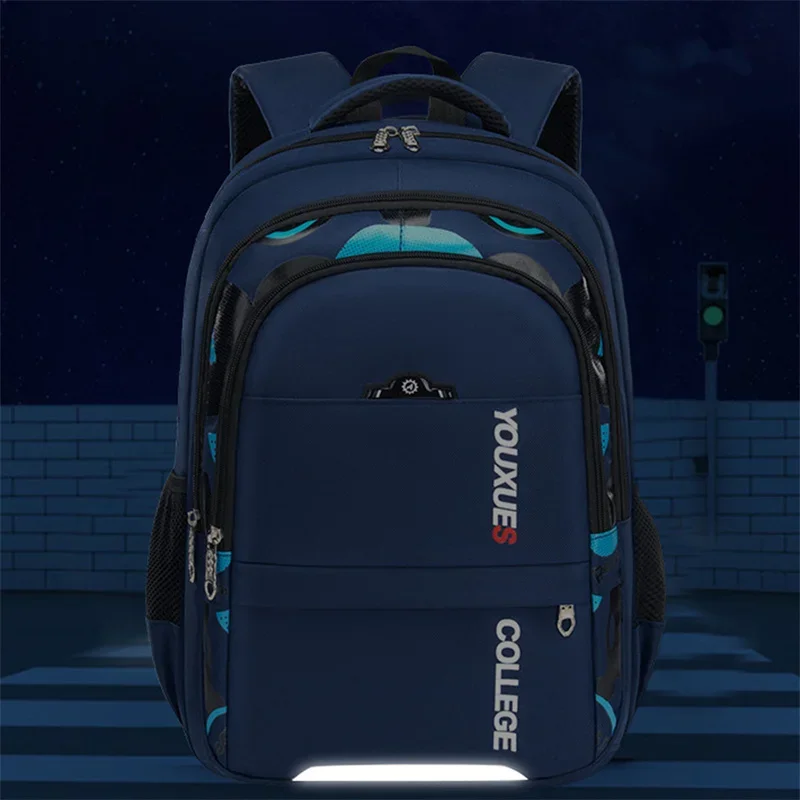 Waterproof Children School Backpack, Casual Primary Schoolbag Book Bag for Boys Daily School Use