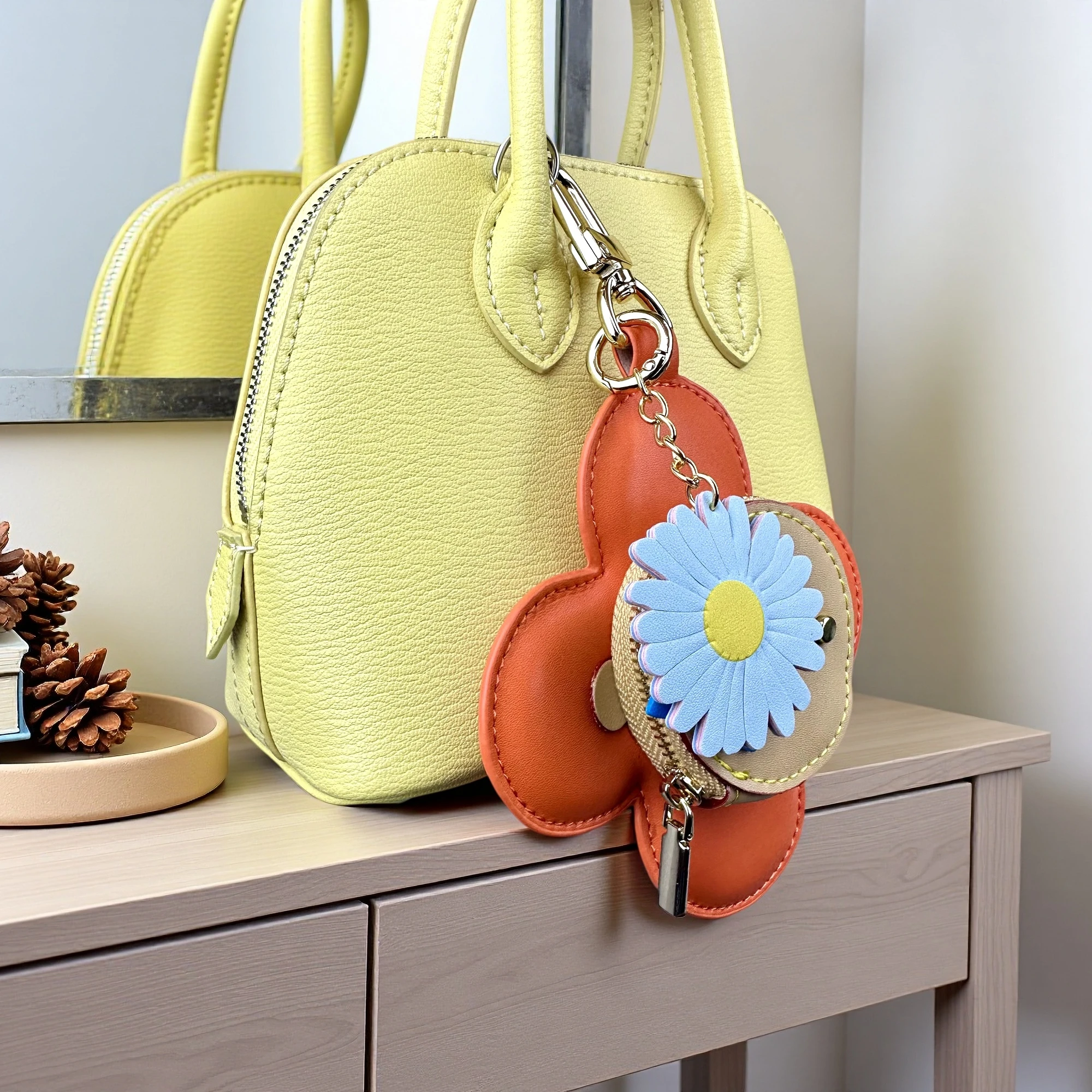 Real Leather Coin Purse with Daisy Charm-Cute Keychain Bag Clip for Handbag-Detachable Daisy Flower Accessory-Gift For Women