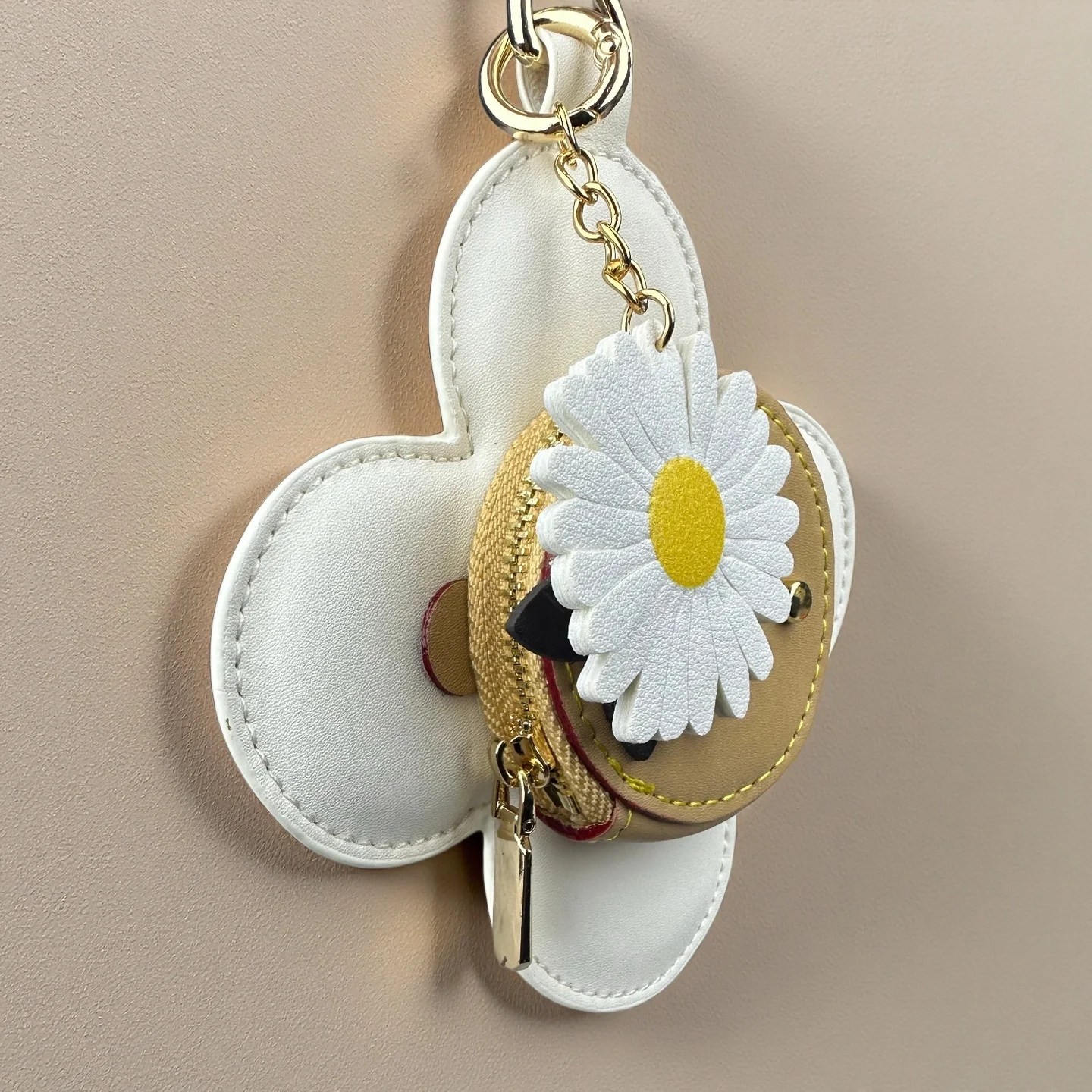 Real Leather Coin Purse with Daisy Charm-Cute Keychain Bag Clip for Handbag-Detachable Daisy Flower Accessory-Gift For Women