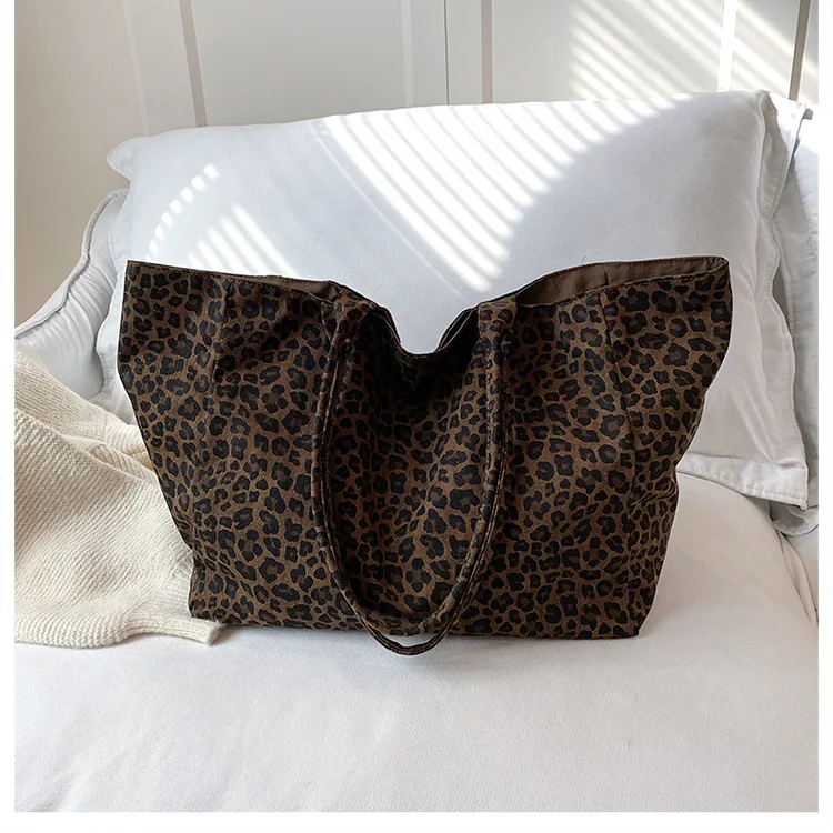 Fashionable Leopard Print Shoulder Bag Women Texture Simple Crossbody Tote Handle Bag Casual Versatile and Commuter Storage Bag