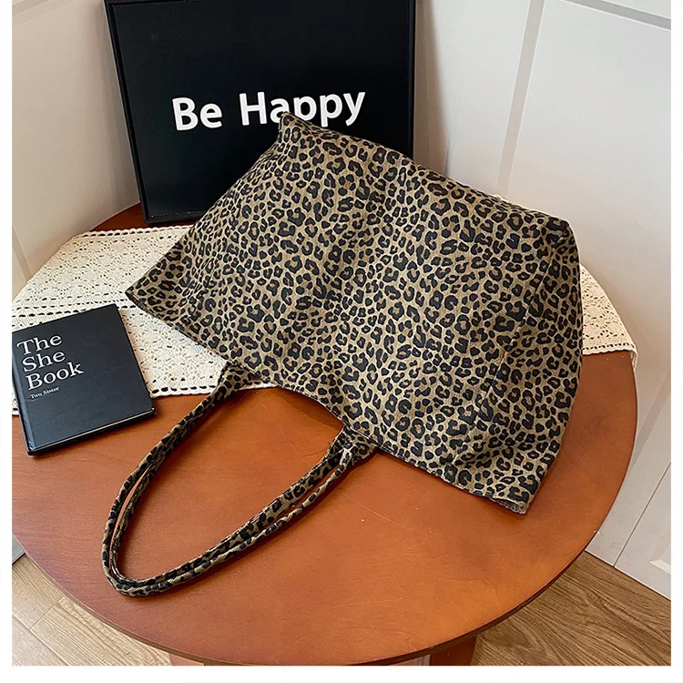 Fashionable Leopard Print Shoulder Bag Women Texture Simple Crossbody Tote Handle Bag Casual Versatile and Commuter Storage Bag