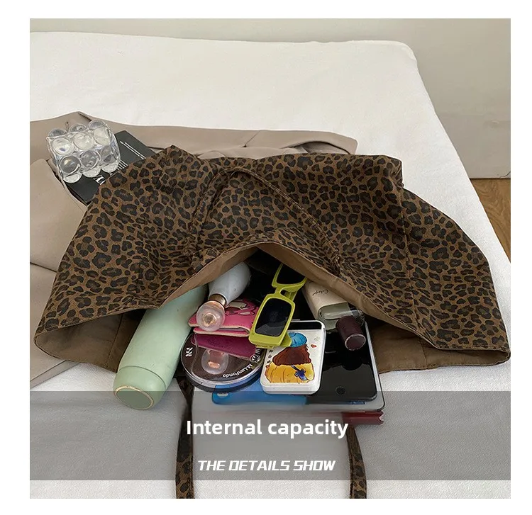 Fashionable Leopard Print Shoulder Bag Women Texture Simple Crossbody Tote Handle Bag Casual Versatile and Commuter Storage Bag