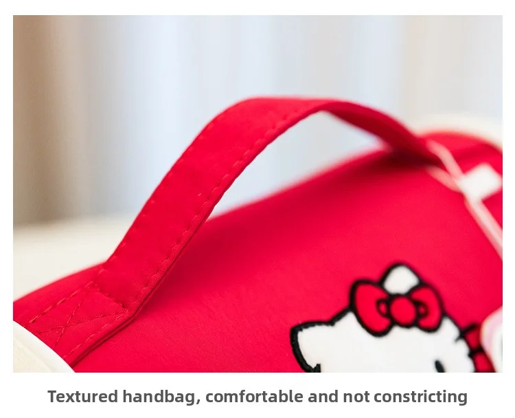 Highly attractive, large-capacity Hello Kitty apple print makeup bag, durable, suitable for travel and business trips, portable
