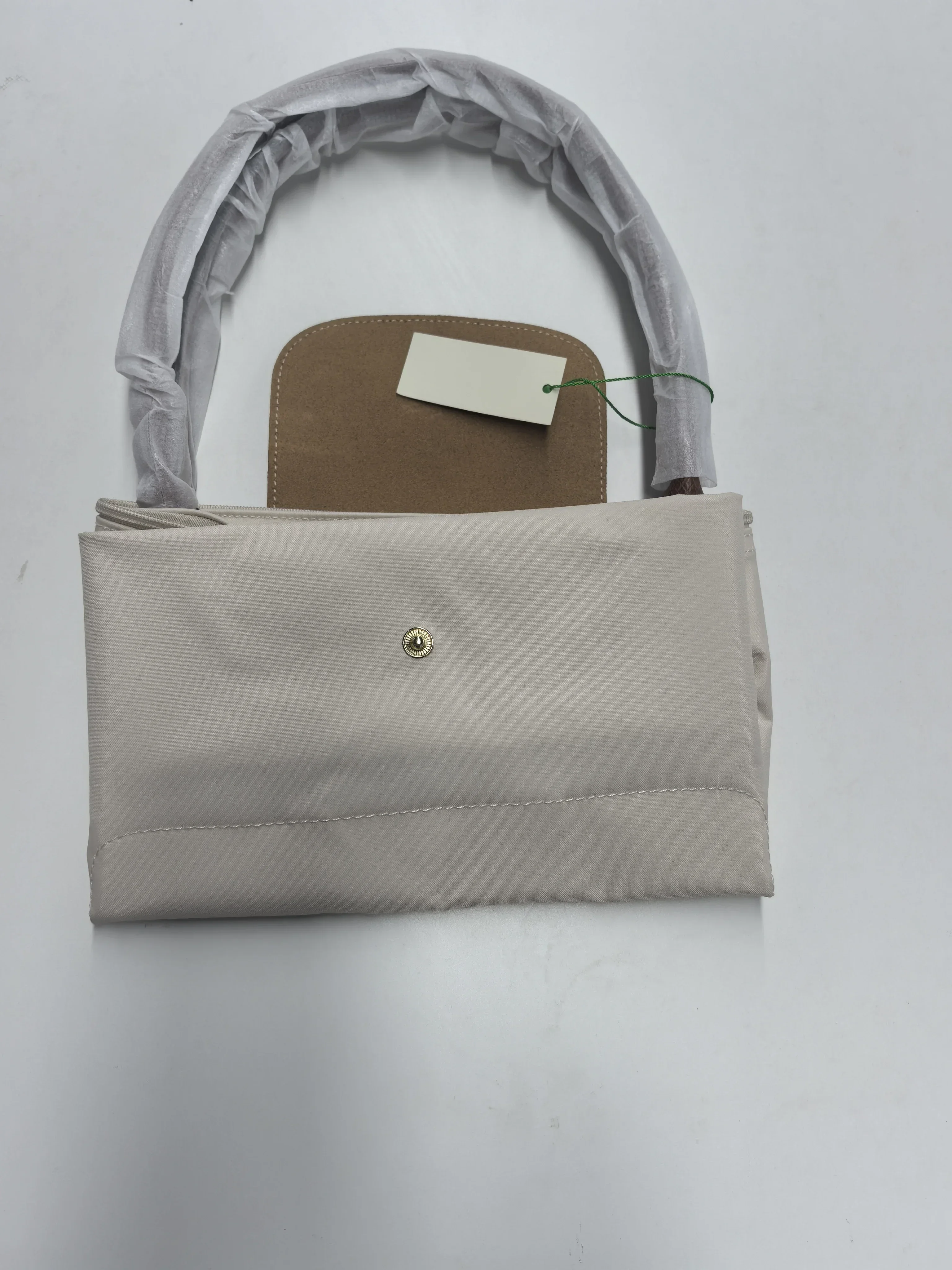 Sac hobo pliable classique en nylon, sac à main à bandoulière pour femmes avec design brodé