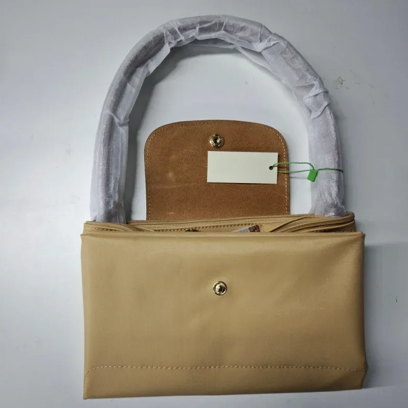 Sac hobo pliable classique en nylon, sac à main à bandoulière pour femmes avec design brodé