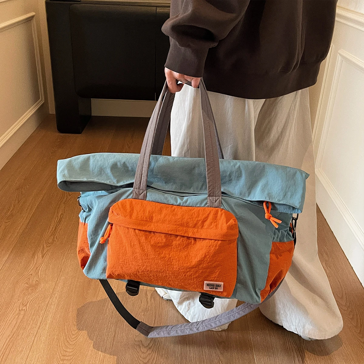 Foldable Lightweight Luggage Bag for Women, Large Capacity Expandable Crossbody Gym Bag, Portable Short-Distance Travel Bag, Men's Shoulder Bag for Hiking and Camping