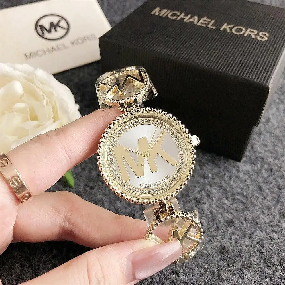 New Women's Michael Kors Simple and Fresh Quartz Watch Pouch, Multifunctional Women's Wristwatch with Storage Bag