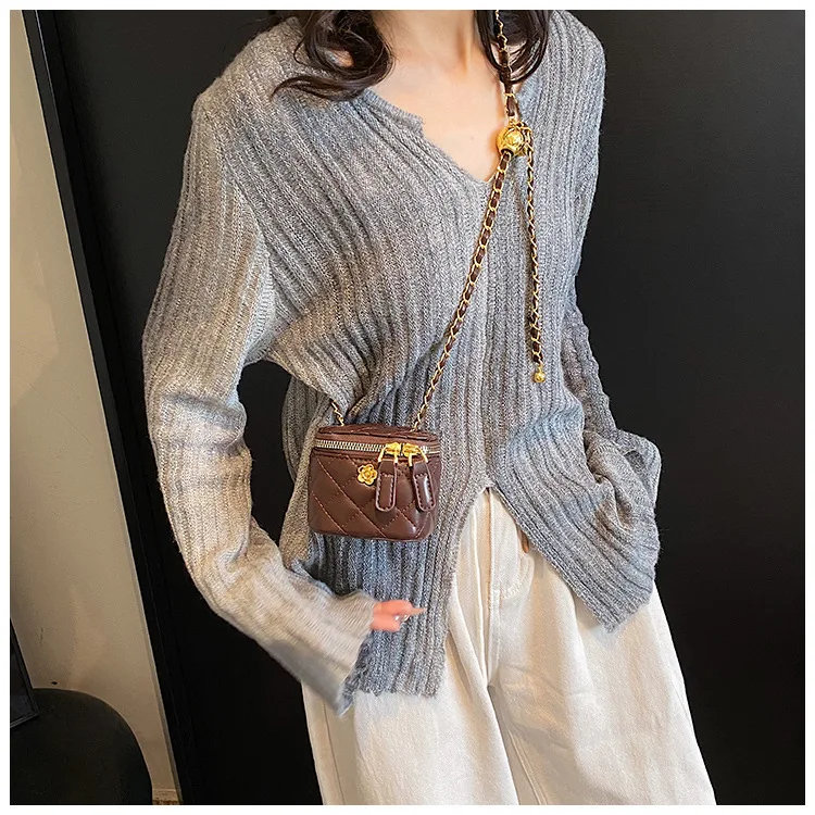 Lingge Chain Mini Shoulder Bag Women's Chain Handbag Retro Commuting Decoration Lipstick Crossbody Bag Dinner Bag Purse