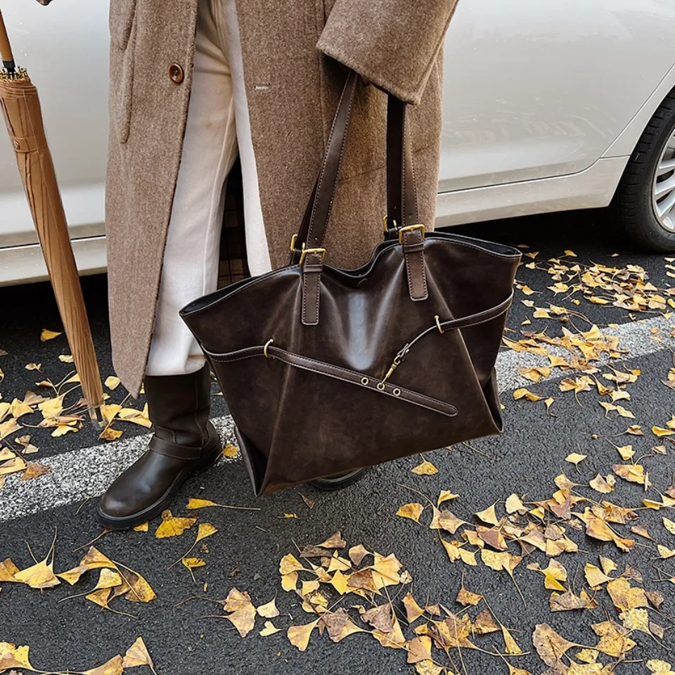 Vintage Oil-Waxed Pu Leather Tote Shoulder Bag Large Capacity with Decorative Belt for Work Travel 16-inch Laptop A4 Documents