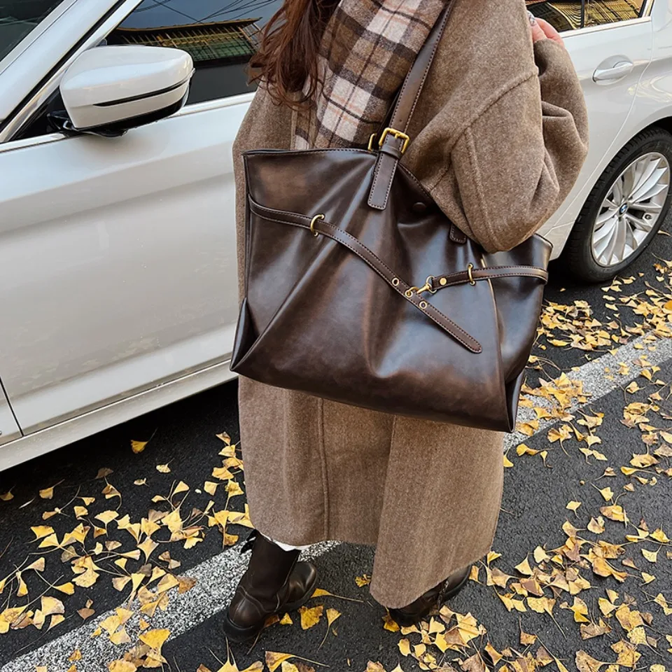 Vintage Oil-Waxed Pu Leather Tote Shoulder Bag Large Capacity with Decorative Belt for Work Travel 16-inch Laptop A4 Documents