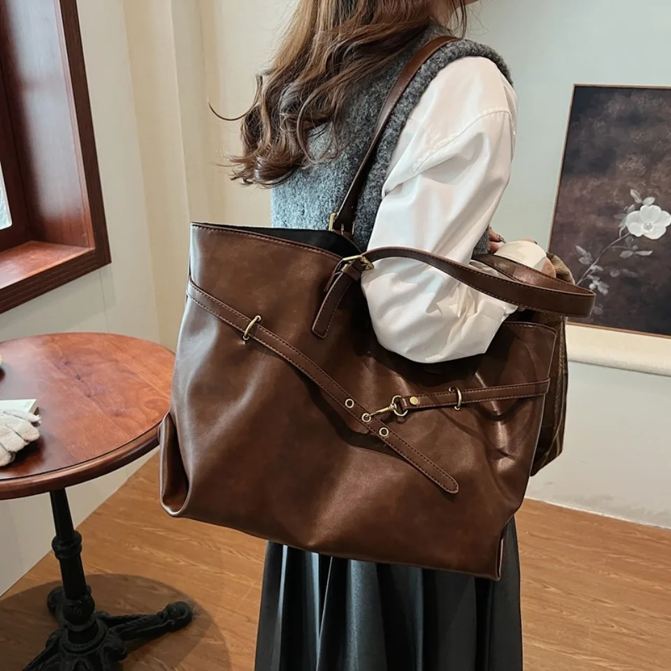 Vintage Oil-Waxed Pu Leather Tote Shoulder Bag Large Capacity with Decorative Belt for Work Travel 16-inch Laptop A4 Documents