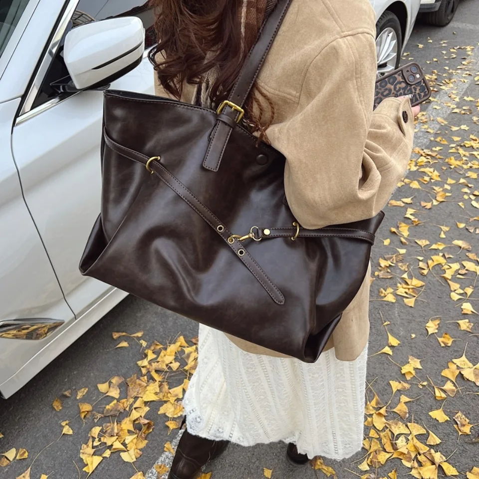 Vintage Oil-Waxed Pu Leather Tote Shoulder Bag Large Capacity with Decorative Belt for Work Travel 16-inch Laptop A4 Documents