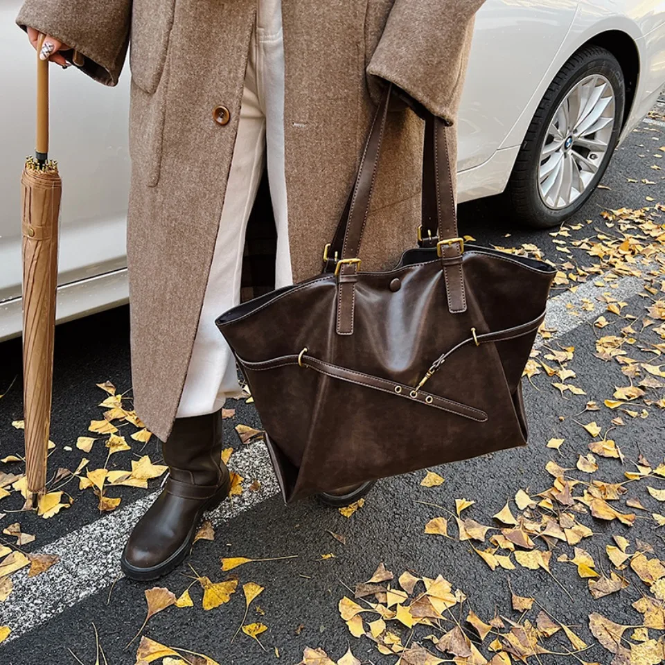 Vintage Oil-Waxed Pu Leather Tote Shoulder Bag Large Capacity with Decorative Belt for Work Travel 16-inch Laptop A4 Documents