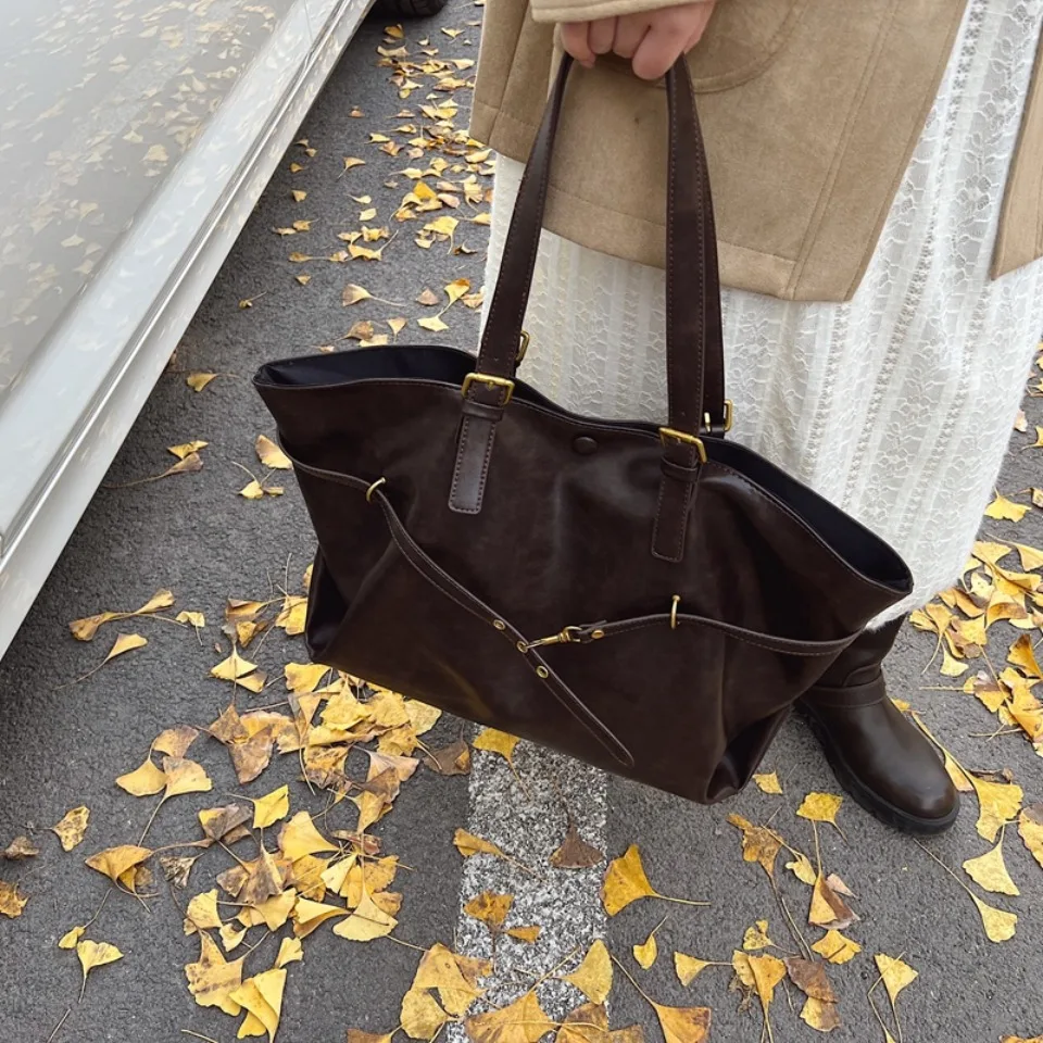 Vintage Oil-Waxed Pu Leather Tote Shoulder Bag Large Capacity with Decorative Belt for Work Travel 16-inch Laptop A4 Documents