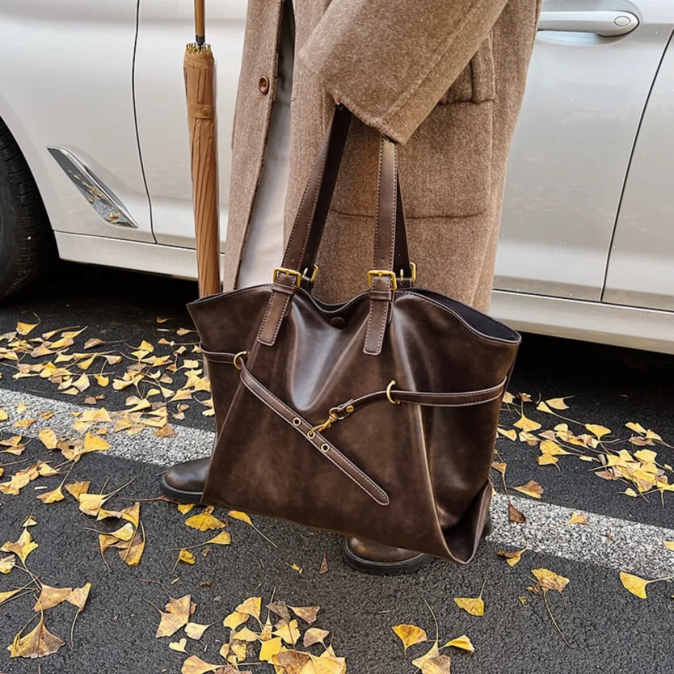 Vintage Oil-Waxed Pu Leather Tote Shoulder Bag Large Capacity with Decorative Belt for Work Travel 16-inch Laptop A4 Documents