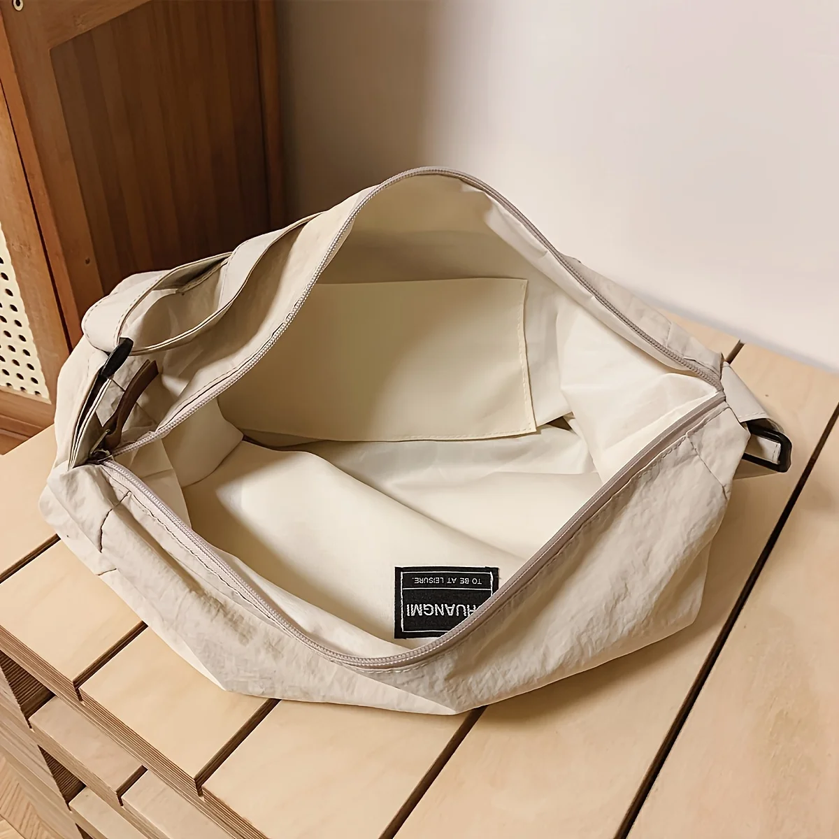 Nylon Handbag Shoulder Bag, Soft Hobo Crossbody Bag Ins Solid Color Messenger Bags for Women Daily Work Shopping Travel Outdoor