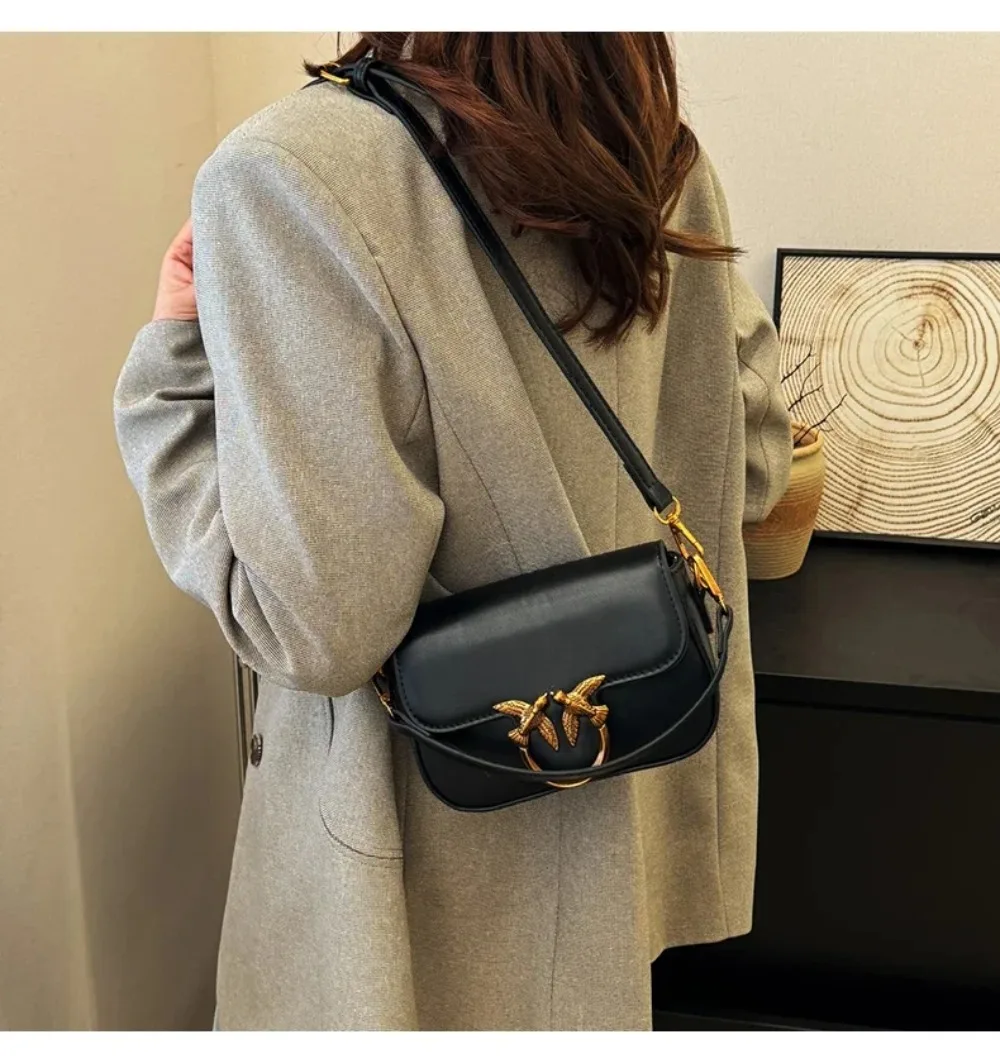 High-end Crossbody Handbag Leather Tote Bags Trendy Design Commuter Popular Classic Elegant Fashionable Bag with Avian Button
