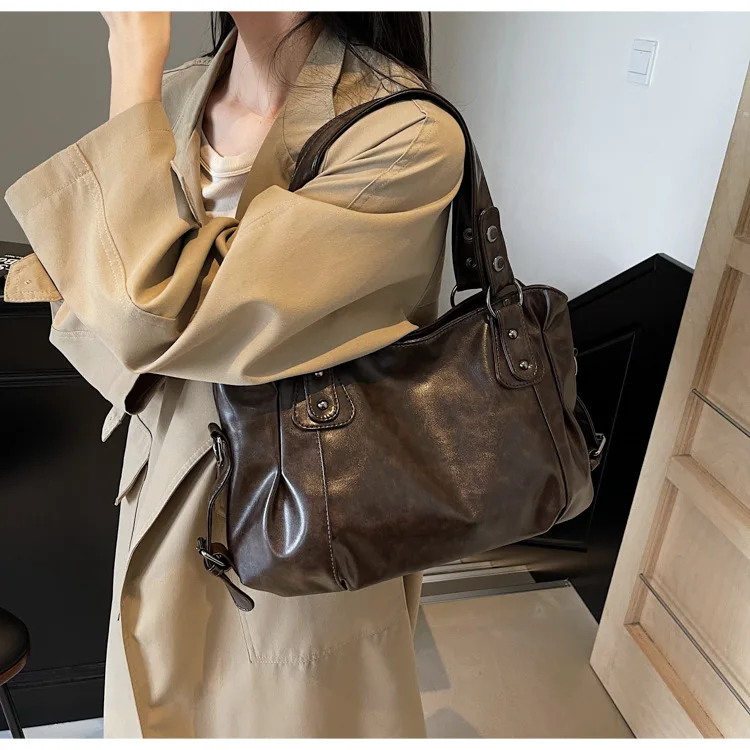 Classic Retro Casual Solid-Color Tote Bag Large-Capacity PU Shoulder Bag Soft Leather Fashionable Versatile Commuter Handbag