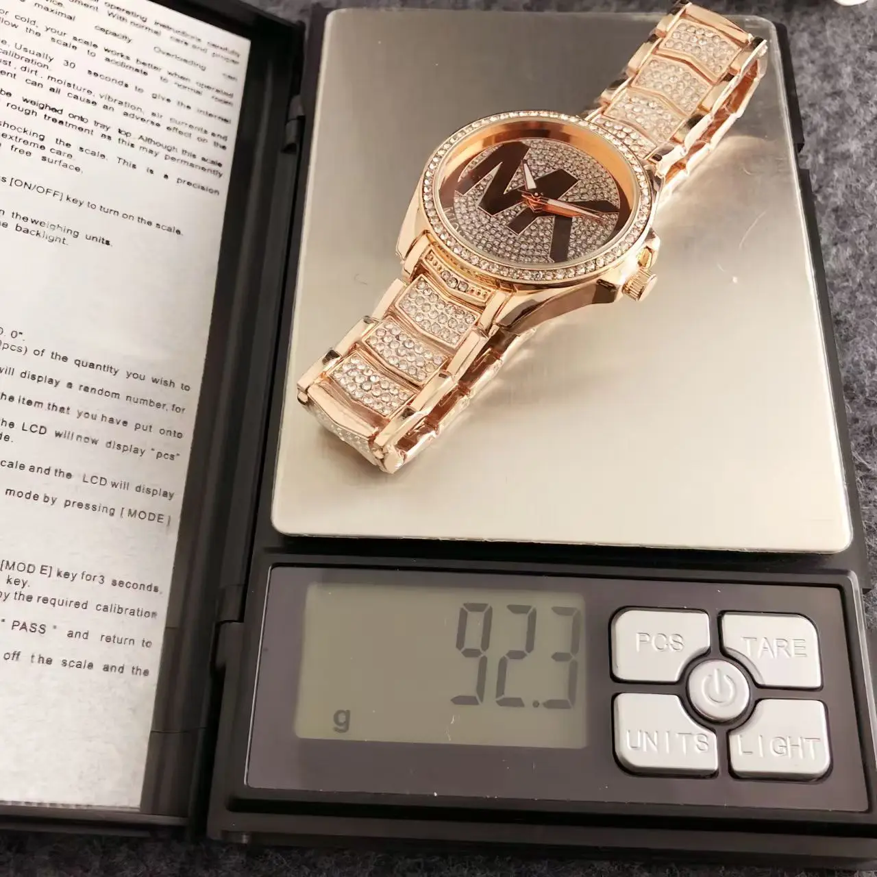 Michael Kors New Fashionable and Elegant Women's Watch Wallet MK Light Luxury Pink Plate Large Letter Watch Bag Exquisite Gift