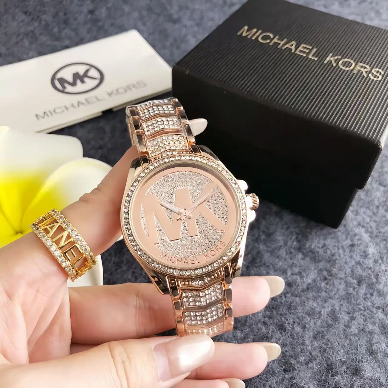 Michael Kors New Fashionable and Elegant Women's Watch Wallet MK Light Luxury Pink Plate Large Letter Watch Bag Exquisite Gift