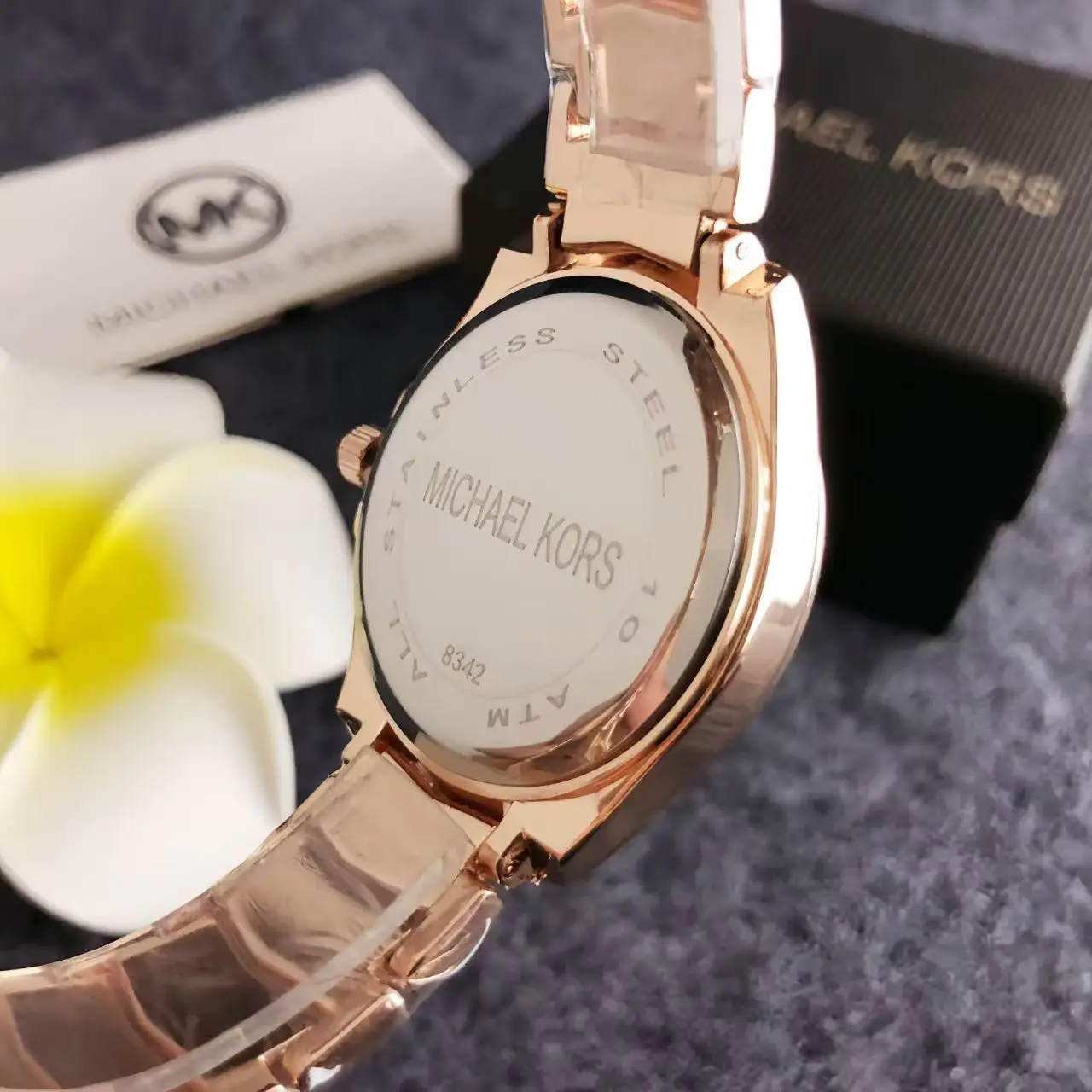 Michael Kors New Fashionable and Elegant Women's Watch Wallet MK Light Luxury Pink Plate Large Letter Watch Bag Exquisite Gift