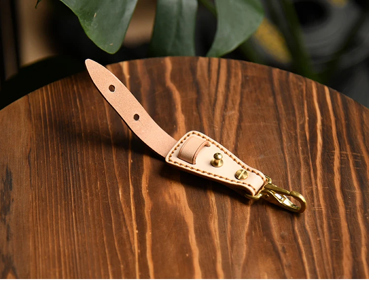 100% Genuine Leather Key Holder For Men Male Vintage Handmade EDC Waist Hanging Belt Loop Keychain Clip Key Hook Chain Buckle