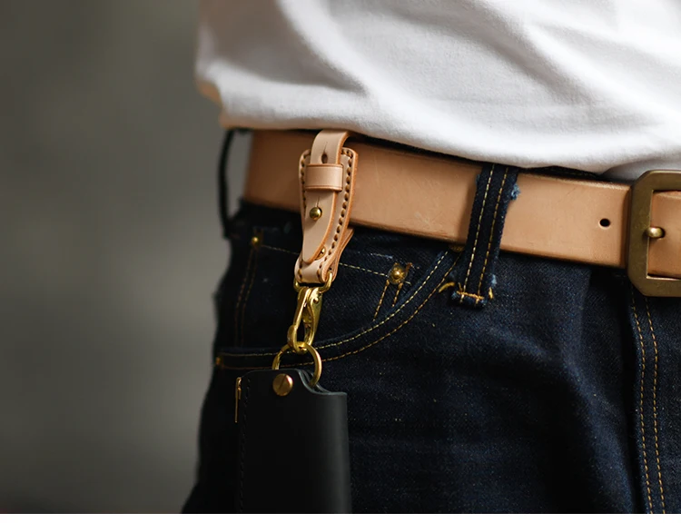 100% Genuine Leather Key Holder For Men Male Vintage Handmade EDC Waist Hanging Belt Loop Keychain Clip Key Hook Chain Buckle