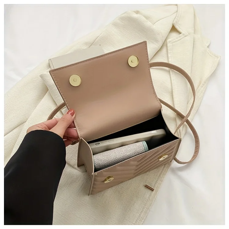 Fashion Quilted Top-Handle Bag, Gold V-Shape Tassel Hardware Satchel with Detachable Strap, Elegant Crossbody Purse for Women