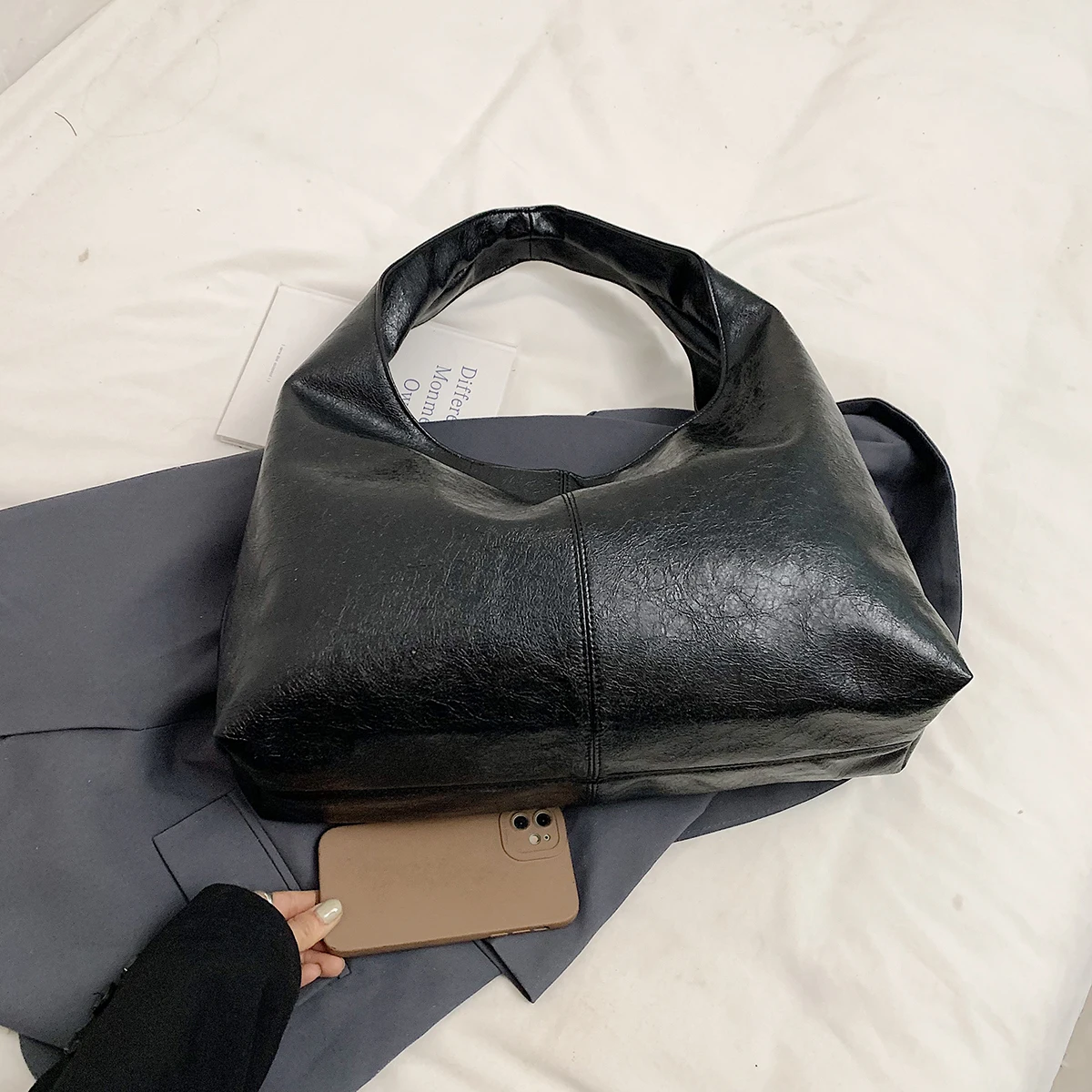 LEFTSIDE Design Large PU Leather Hobo Underarm Bags Lady Winter Shoulder Bag for Women 2024 New Trend Y2K Handbags and Purses