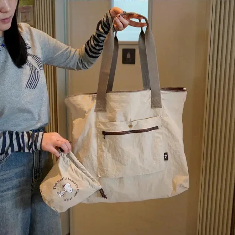Fashion Hot Style Cute Snoopy Large Capacity Travel Bag Luggage Bag Women's Shoulder Bag Foldable Fitness Bag