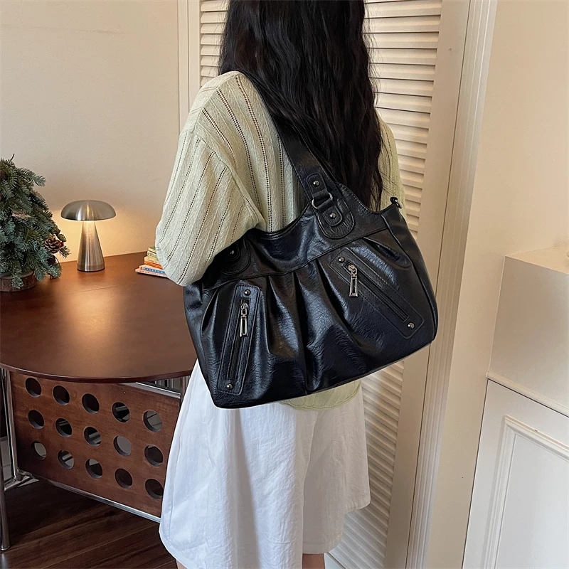 Vintage Soft Leather Women Hobo Bag Large Capacity Casual Tote Bag Female 2026 Trend Shoulder Crossbody Bags for Work & Travel