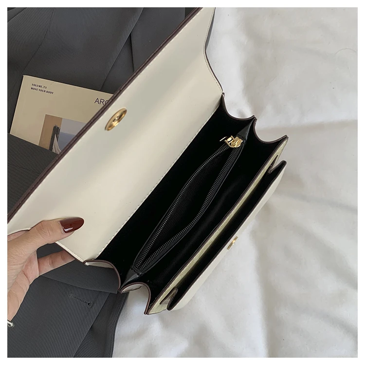 Shoulder Bag Crossbody Purse for Women, Snake Print PU Leather Flap Handbag with Chain Strap, Elegant Cute Ladies Daily Bag