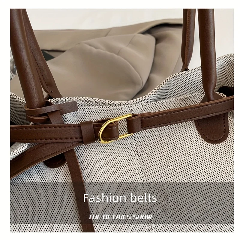 Retro Large Capacity Shoulder Tote Bag for Women Durable Material Travel Commuter Handbag Suitable for Fitness Swimming Shopping