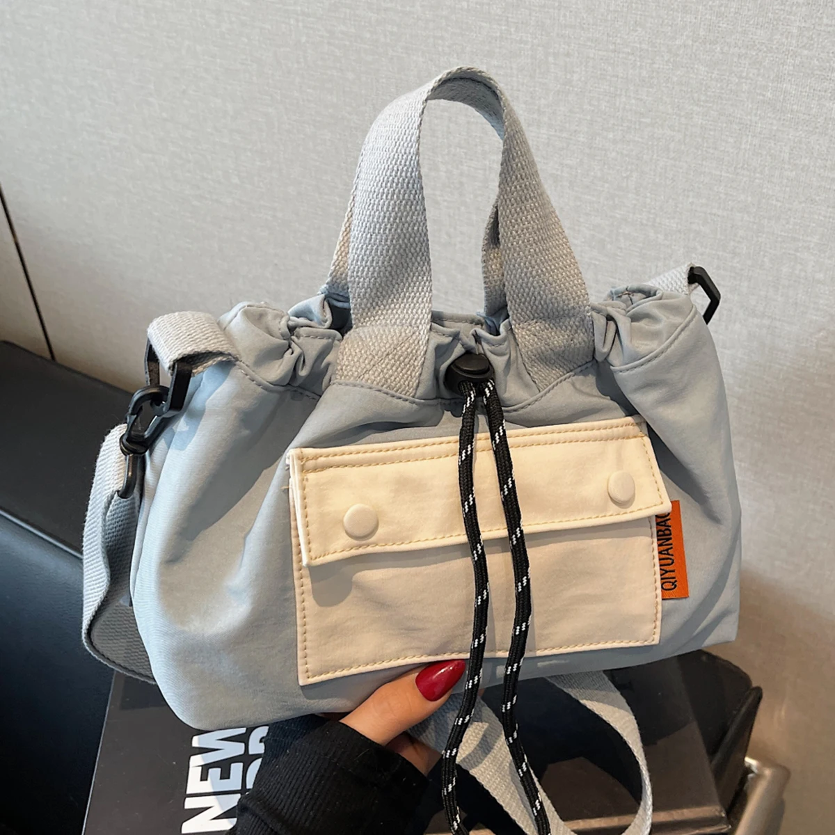 The New Unisex Messenger Bag, Outdoor Functional Shoulder Bag, Commuter Shoulder Bag, Storage Bag, Women's Contrast Backpack