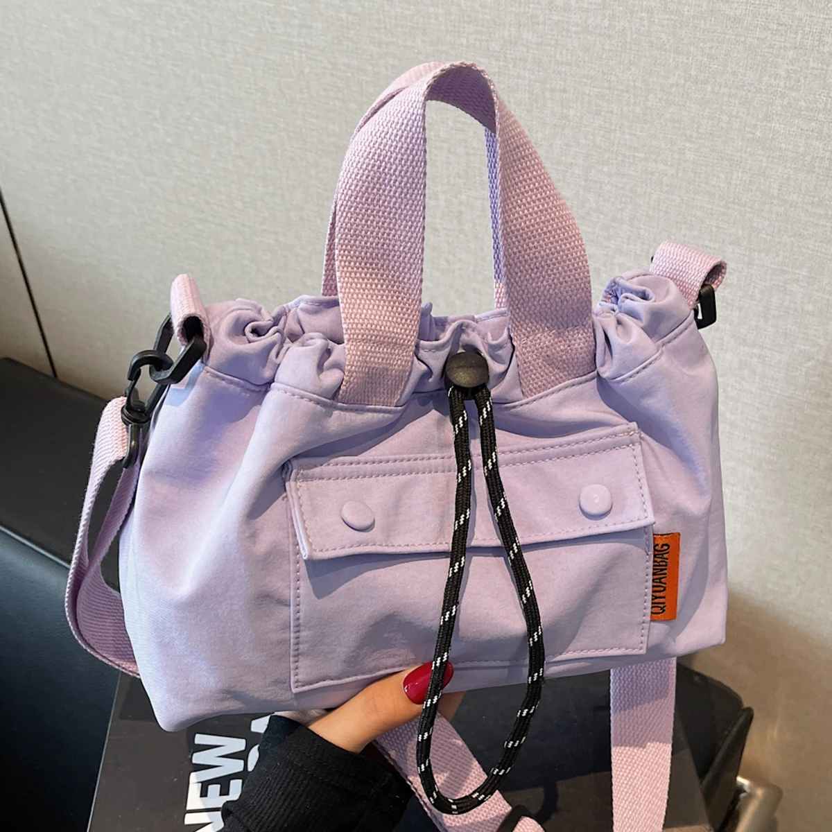 The New Unisex Messenger Bag, Outdoor Functional Shoulder Bag, Commuter Shoulder Bag, Storage Bag, Women's Contrast Backpack