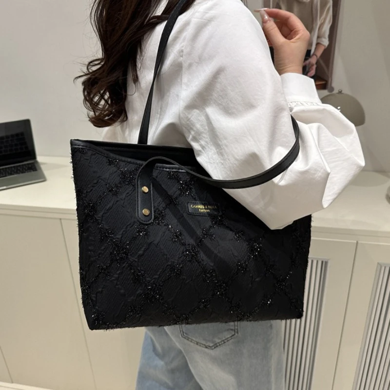 Minimalist Tote Shoulder Bag for Women, Sweet Lace Large Capacity Handbag with Leather Strap, Casual Underarm Purse,For Commute