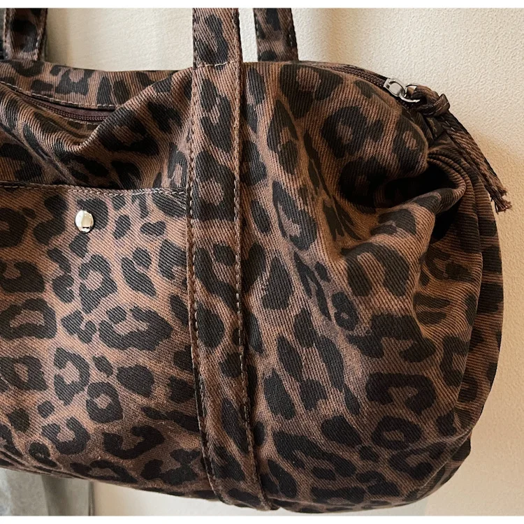 Trendy Leopard Print Canvas Shoulder Bag Large Capacity Fashion Tote Handle Bag for Daily Commute Versatile Texture Storage Bags