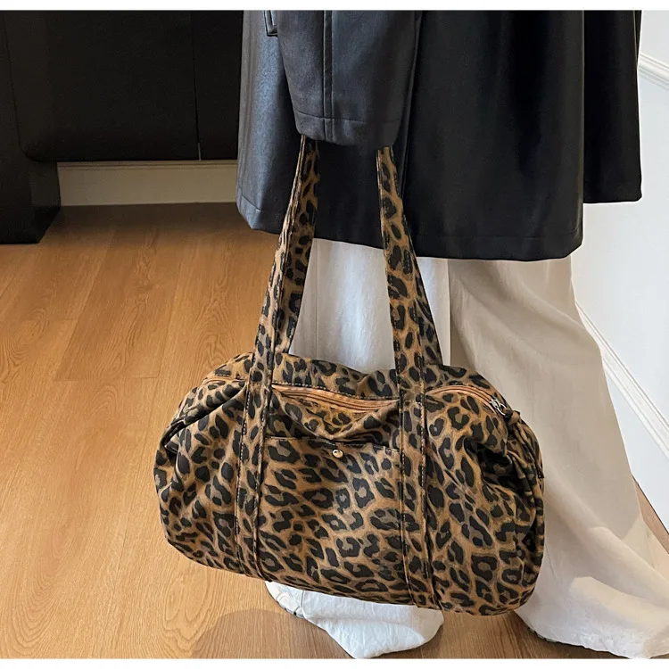 Trendy Leopard Print Canvas Shoulder Bag Large Capacity Fashion Tote Handle Bag for Daily Commute Versatile Texture Storage Bags