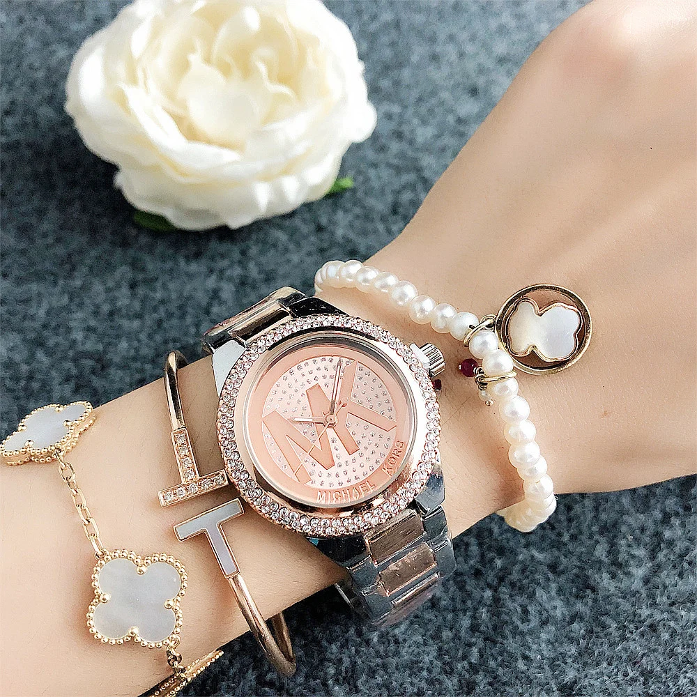 Brand new Michael Kors luxury women's bag with a diamond-studded dial, quartz movement, casual business style, alloy material, s