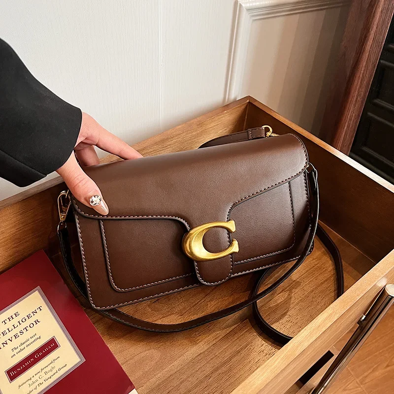 2026 New European Fashionable Solid PU Leather C-Lock Mini Square Underarm Crossbody Bag, Versatile Daily Purse for Women